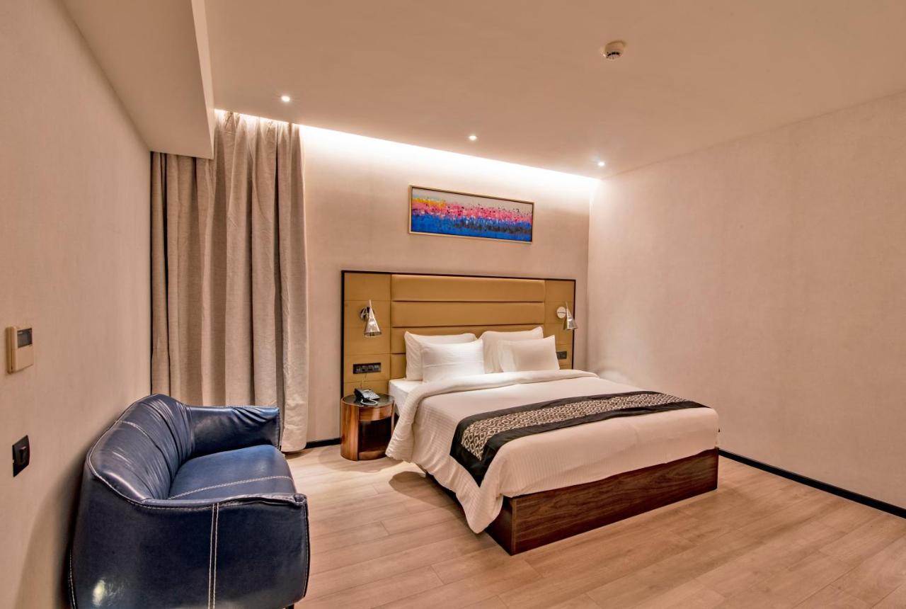 Enrise By Sayaji Nashik Hotel Bagian luar foto
